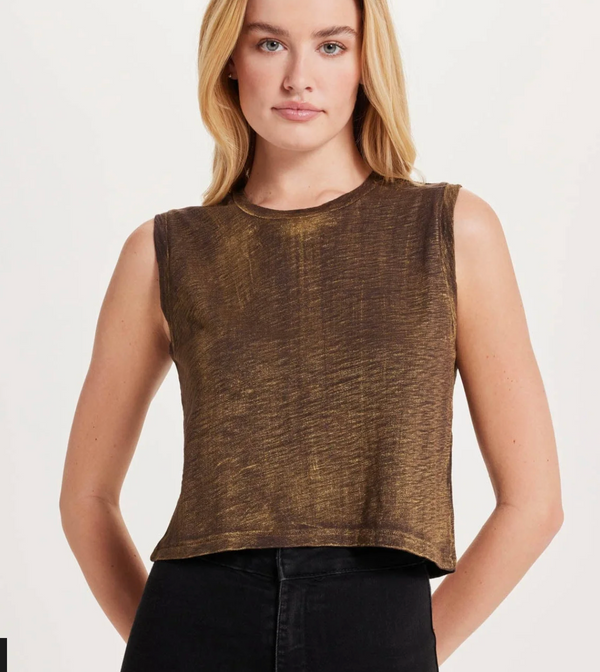 SLEEVELESS CROP TEE W/ METALLIC SPRAY