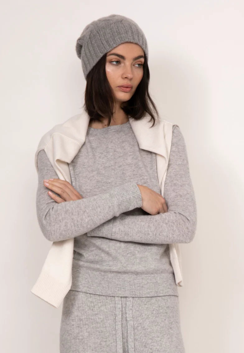 Naomi boyfriend sweater