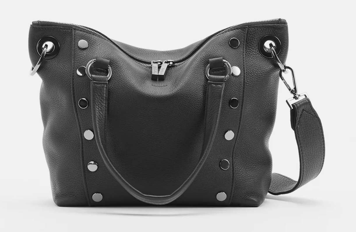 MEDIUM DANIEL BLACK W/GUNMETAL RIVETS